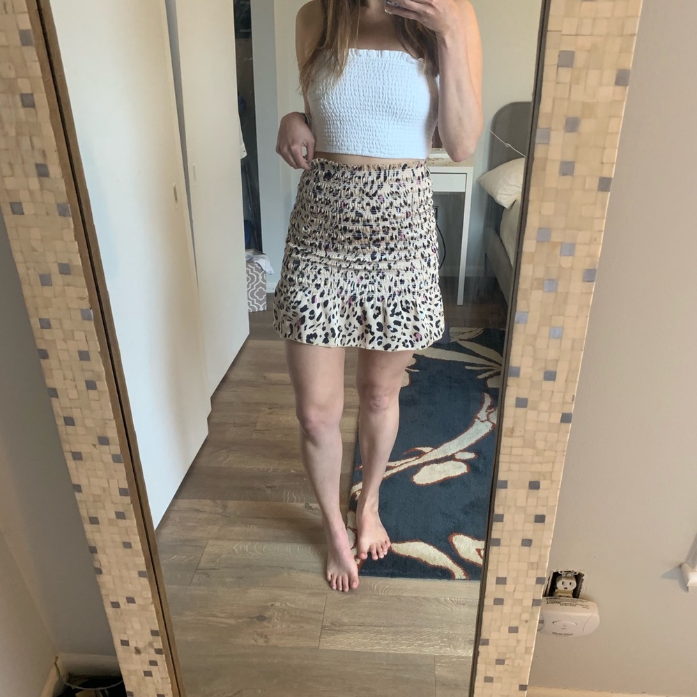 Never fully dressed JoJo skirt in beige size M